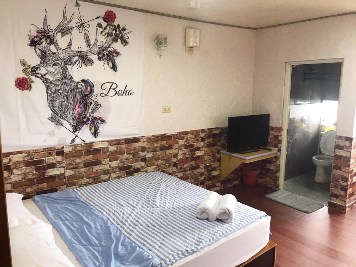 海人生海景民宿cest La Vie Bed and Breakfast Lyudao Esterno foto