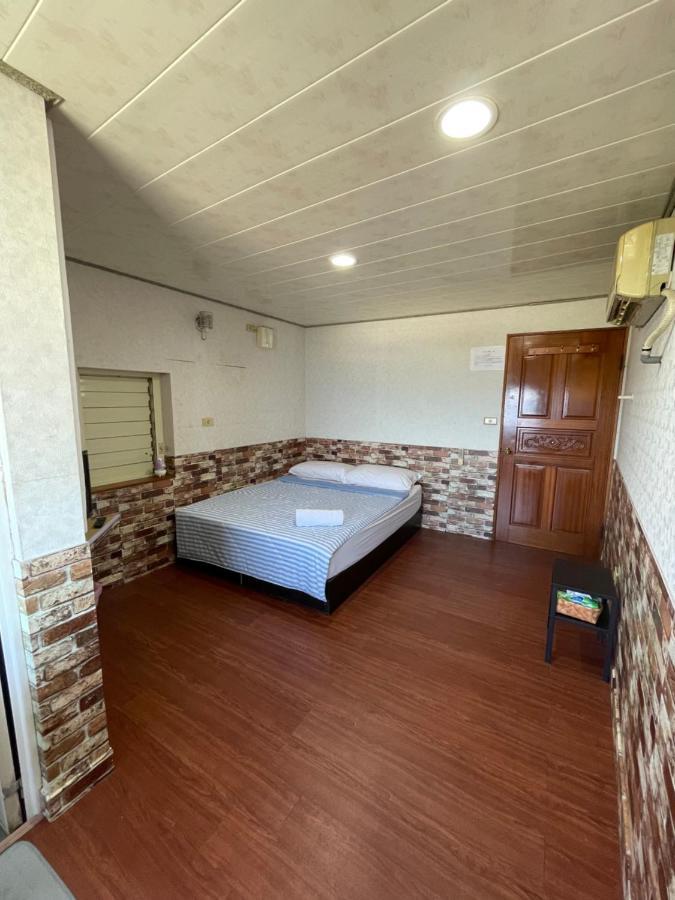 海人生海景民宿cest La Vie Bed and Breakfast Lyudao Esterno foto